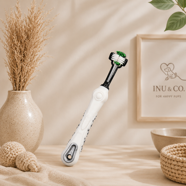 Three-sided pet toothbrush bristle detail - Inu & Co